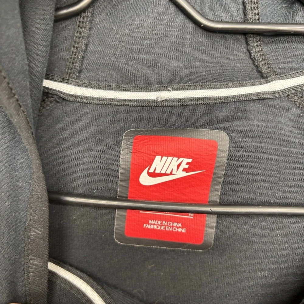 Nike Tech Fleece Hoodie Womens Medium Butterfly Full Zip Up Black 617358-660
